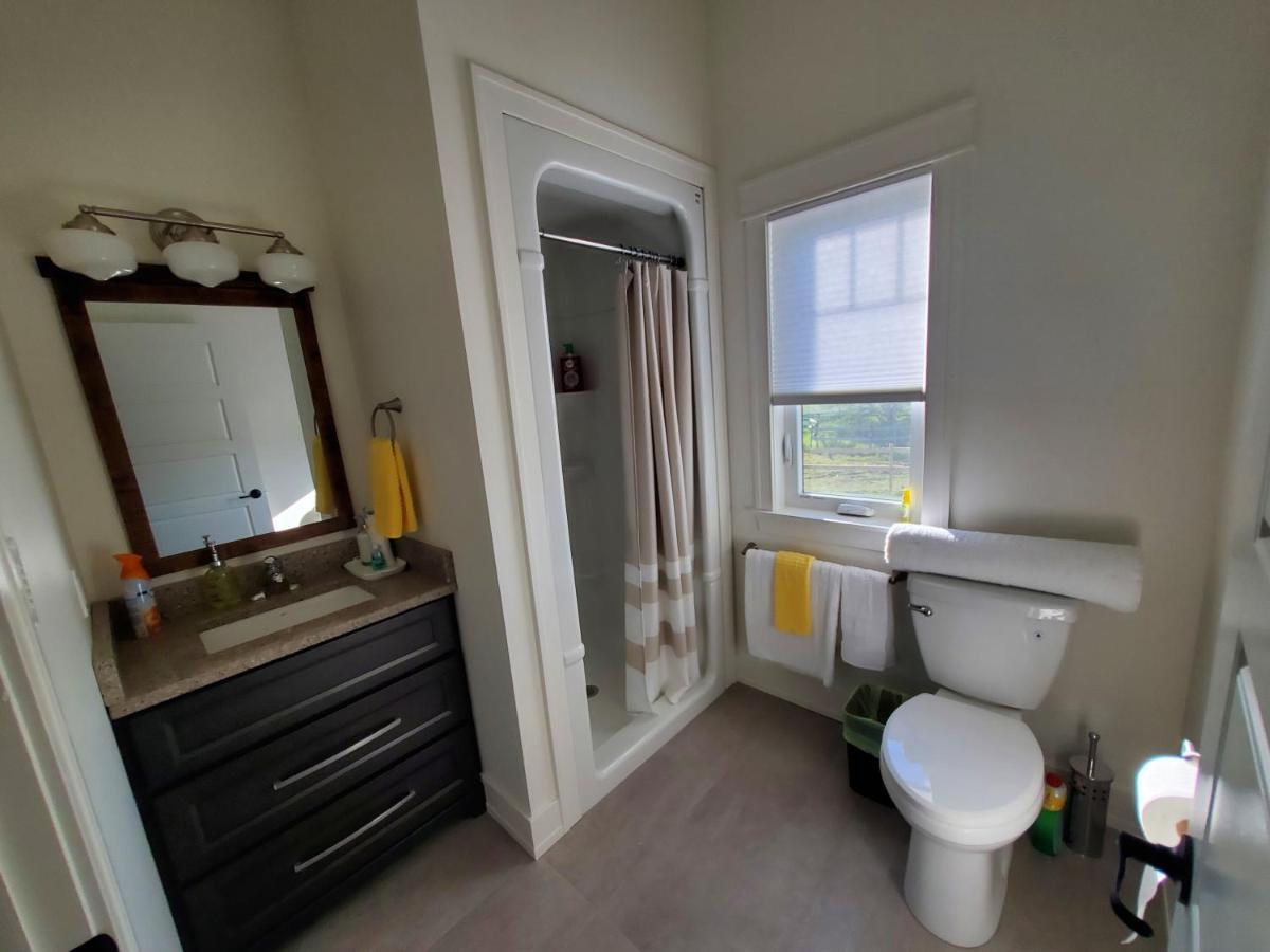 Back Home Bed And Breakfast Membertou エクステリア 写真