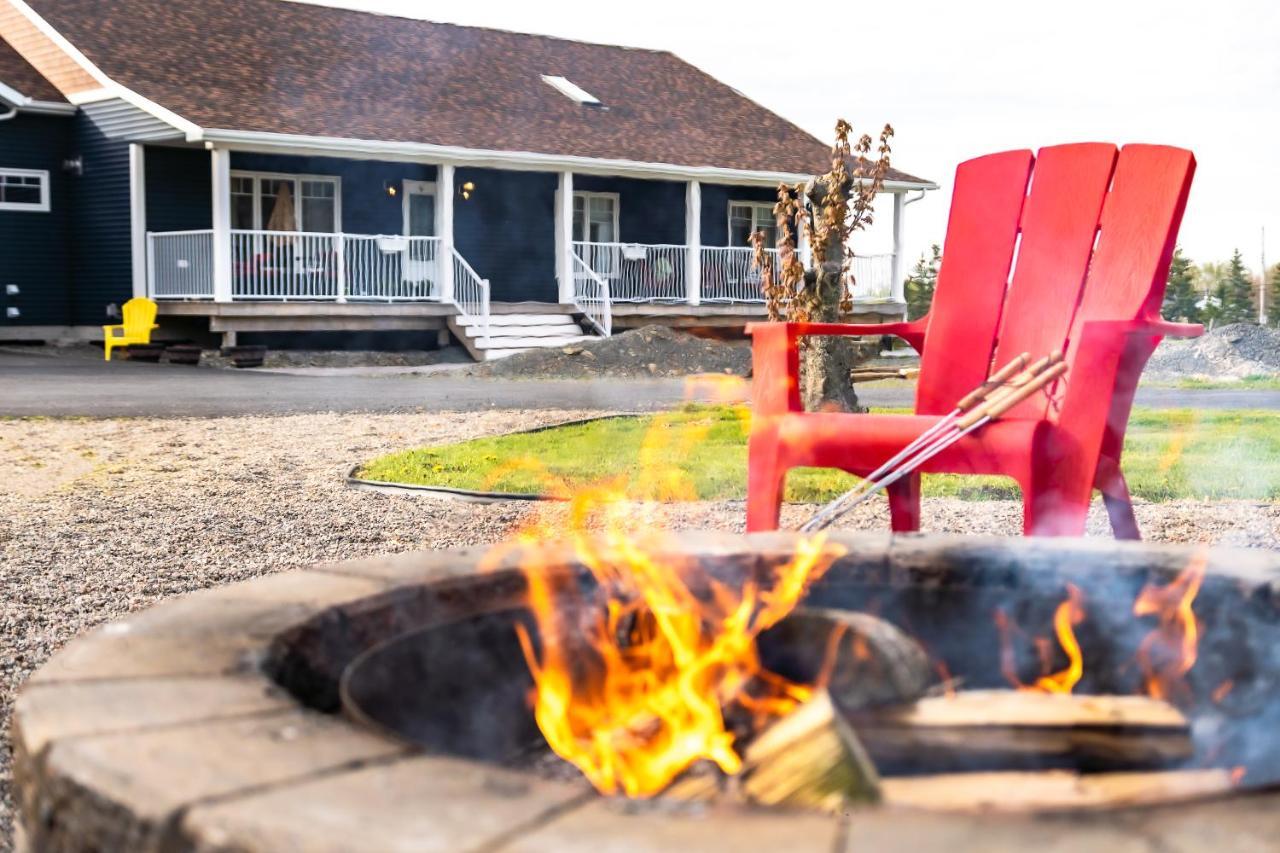 Back Home Bed And Breakfast Membertou エクステリア 写真
